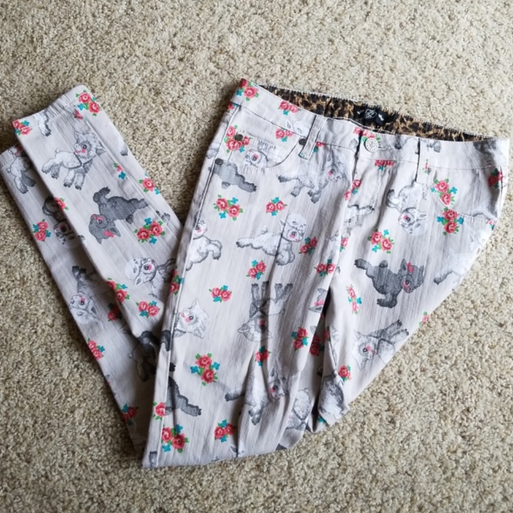 Iron Fist Stretch Lamby Jeans sz 28